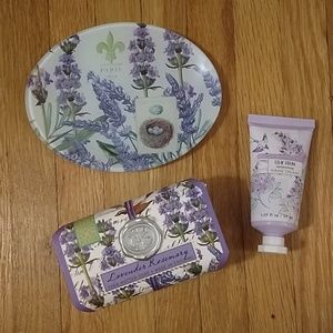 Purple bath gift set - soap, hand cream, soap dish